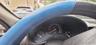 Opel Corsa 1.2 16V (2000) - 6