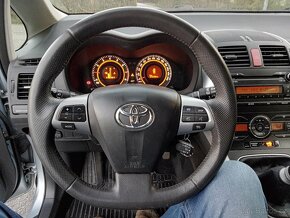 Toyota Auris 1,6, 97 kW facelift,2010,173000km - 6