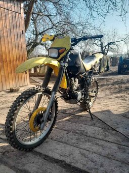 Yamaha XT350 - 6