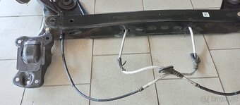 Škoda Octavia 3 lift zadní náprava 5Q0 501 049 nápravnice - 6