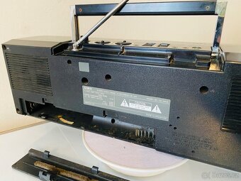 Radiomagnetofon Aiwa CS-240, rok 1985 - 6