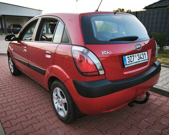 KIA Rio 1.4 - rok 4/2009, najeto 89.800 km, nová STK - 6