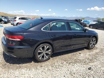2022 Volkswagen Passat SE 2.0L FWD - 6