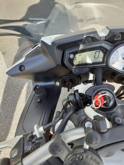 Yamaha FZ 8 - 6