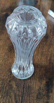 Váza z lisovaného skla - Adolf Matura - 6