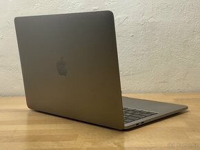 MacBook Pro 13” 2018 /16GB RAM/Intel i7/512GB SSD/Záruka - 6