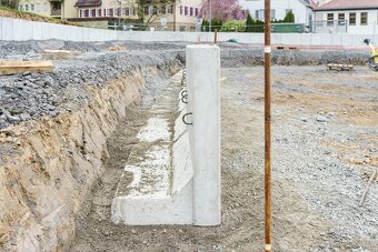 Prvky opěrné zdi, beton, T a L ,  T - 200 - T-520 cm  L-100 - 6