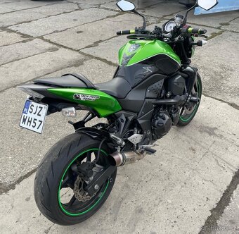 Kawasaki Z750 - 6