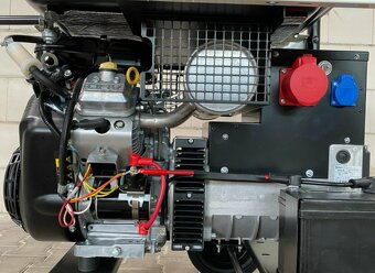 Generátor Briggs & Stratton 15 KVA + AVR - 6