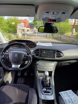 PEUGEOT 308 SW 2.0 HDI 110 KW - 6