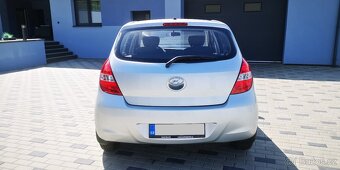 Hyundai i20 1,2i - 16V - 57kw. . HEZKÝ STAV i VÝBAVA - 6
