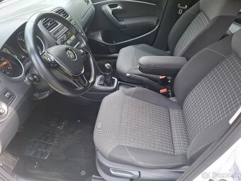 VW Polo 1.0MPI 44kw Klima Model 2017 ///Havárie///. - 6