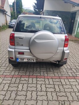 Toyota rav4 2.0D 85kw 4x4r.v 2004 - 6
