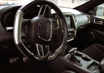 Pronájem vozu Dodge Durango 6.4 SRT - 6