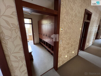 Pronájem obchodního prostoru 12m2 - 6