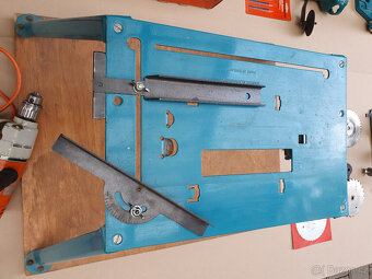 vrtačka B+D s příslušenstvím - 6