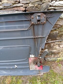 Scania R480 pravá mezinápravová bočnice - 6