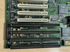QDI P5I437P410/FMB Socket7 + Pentium 120MHz + 4xRAM + Cooler - 6