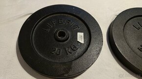 Kotouče Lifefit 2x 20 kg 30 mm + zdarma osa 160cm 25 mm - 6