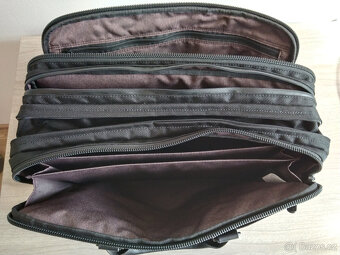 Luxusní manažerská kabela VICTORINOX. - 6