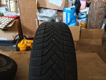 Zimní sada 7mm - Pneu 195/65 R15 - Plechové disky 5x100 R15 - 6