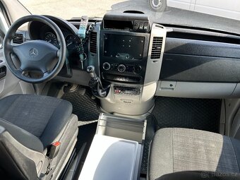Mercedes-Benz Sprinter 2.2 CDI Sanitní vůz - Manuál - 6