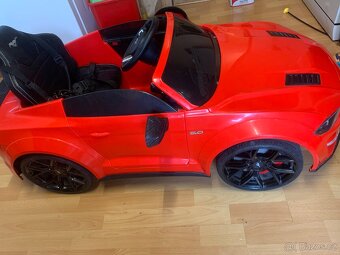 Ford Mustang GT 5.0 - 6