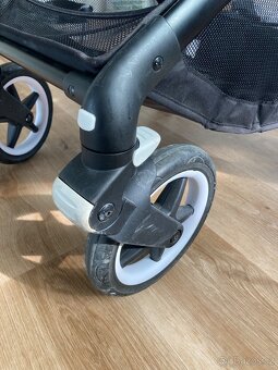 Kočárek Bugaboo 2 + příslušenství - 6