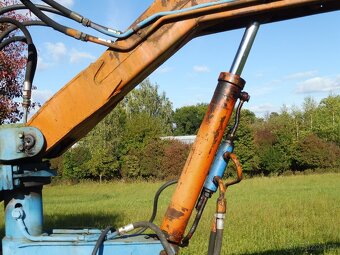 Hlavní pístnice nakladače UNHZ 750 - 6