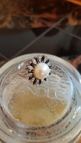 Krásný stříbrný prsten s perlou - 6