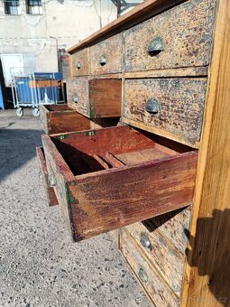 Starý dílenský industriální šuplíkový regál-pořadač - 6