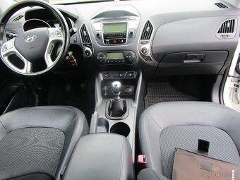 Hyundai ix35 2,0 CRDi 100kw- 4x4 - 6