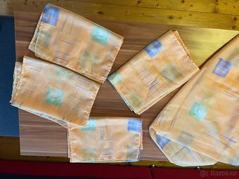 4 kusy závěsů - 6