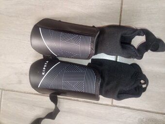 Kopačky Kipsta + chrániče - 6