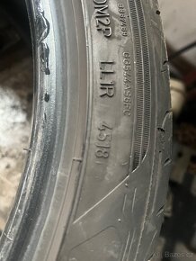 Pneu r18 245/40 letní - 6