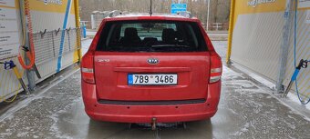 Kia Ceed - 6
