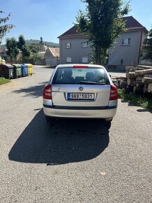 Škoda Octavia Combi II 1.6 - 6