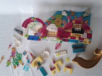 LEGO Disney Princess 41063 Podvodní palác Ariely - 6
