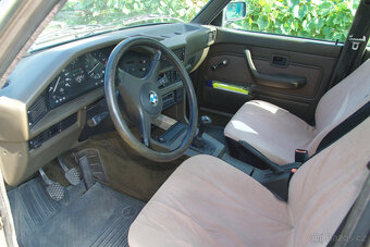 Prodám BMW E28 520i - 6