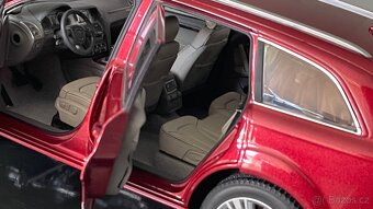 Audi Q7 2009 Kyosho 1:18 - 6