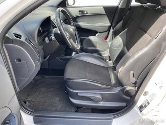Hyundai I30 1.4CVVT , 80 kW benzín, 2012 - 6