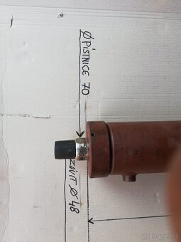 Hydraulický píst - 6