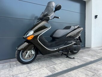 YAMAHA Majesty 125 - 6