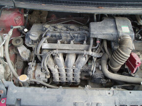Mitsubishi Colt 1.3 5-ti dvéř r.v.2006 - 6