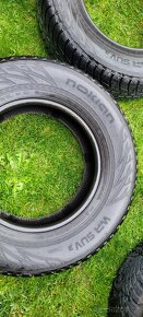 Zimní pneu 265/65/17 DOT 0520 Nokian - 6