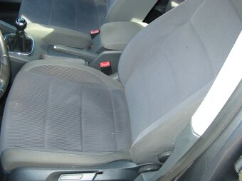 Jetta 1.9 TDI 77 kW,přední+zadní kamera - 6