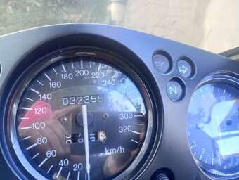 HONDA CBR 1100 XX SUPER BLACKBIRD 100% Pôvodný stav - 6