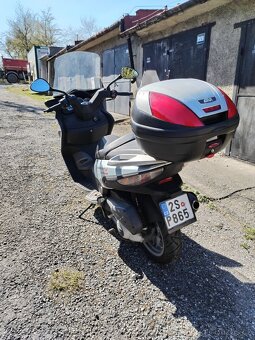 Prodám skútr Malaguti Madison 3 250ccm - 6