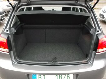 Volkswagen Golf 1,4 16V aut.kl,plnáserviska,TOPstav - 6