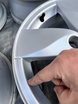 5x114,3 R16 originál disky Renault Megane - ET 47 - 6